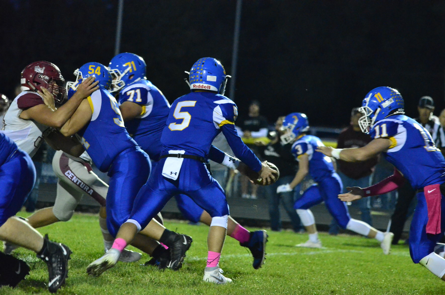 10-18-19 St Paul vs Centura Football (28).JPG